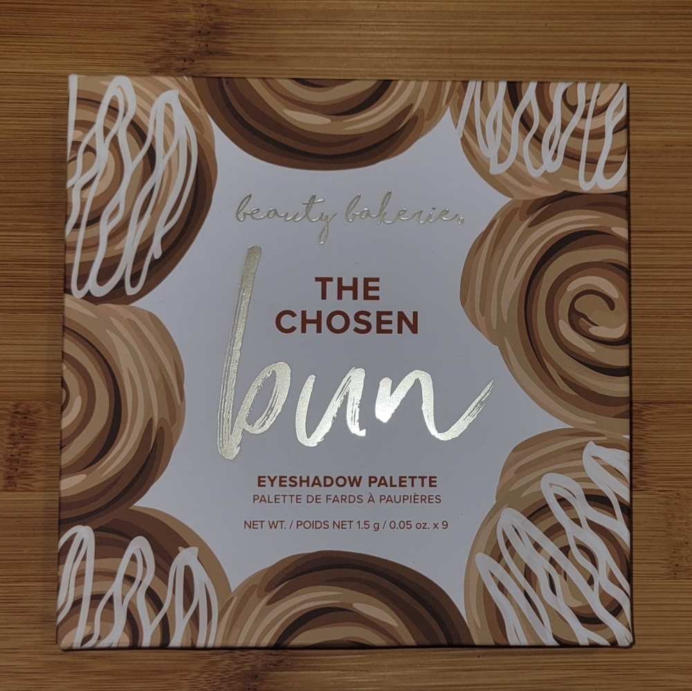 The Chosen Bun Eyeshadow Palette